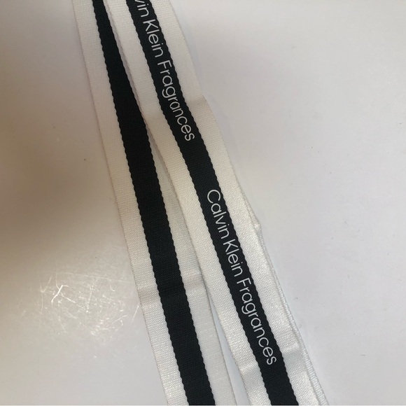 Calvin Klein Purse Guitar Strap, Crossbody - Picture 4 of 10